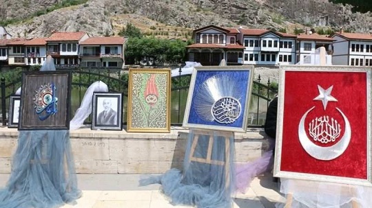 Amasya resim sergileri ve profesyonel yağlıboya portre çalışmaları - Kuş Adam Sanat