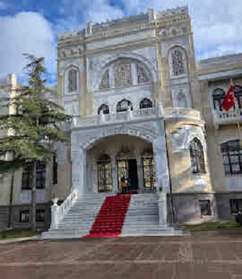 Ankara Devlet Resim ve Heykel Müzesi portre restorasyonu ve profesyonel yağlıboya tablo çalışmaları - Kuş Adam Sanat